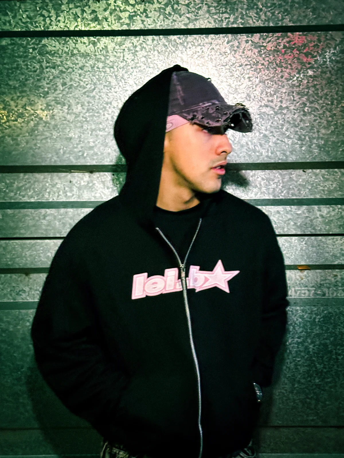 CAMPERA NEGRA — 3